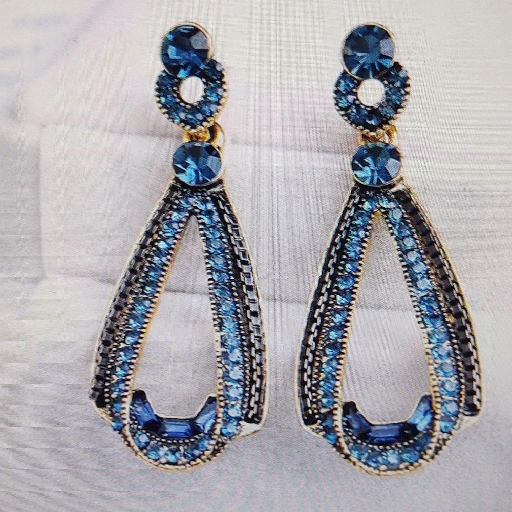 🆕 Vintage Retro Look, Big Waterdrop Earrings